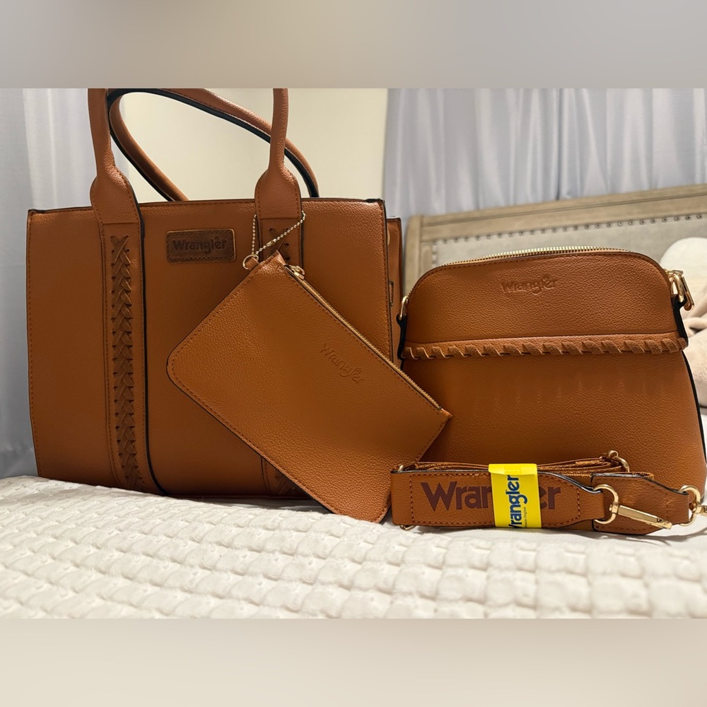 New never used Wrangler tote with zip wallet and crossbody with strap